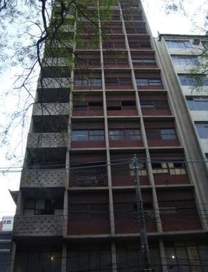 Bernadino de Campos 300