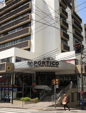 Pórtico Centro Comercial 